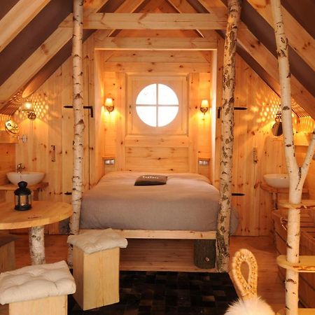 Cabane Lodge Domaine Du Lac Chambon مورول المظهر الخارجي الصورة