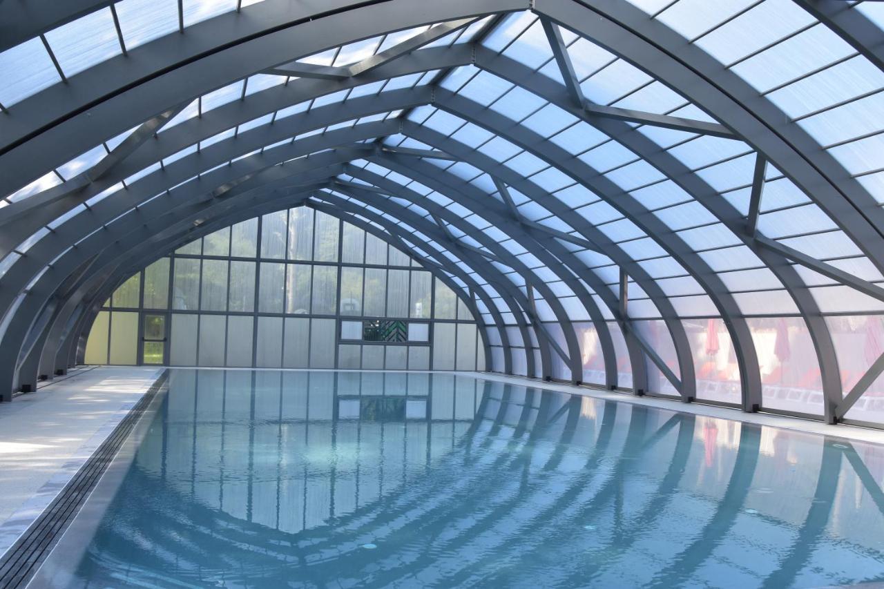 Cabane Lodge Domaine Du Lac Chambon مورول المظهر الخارجي الصورة