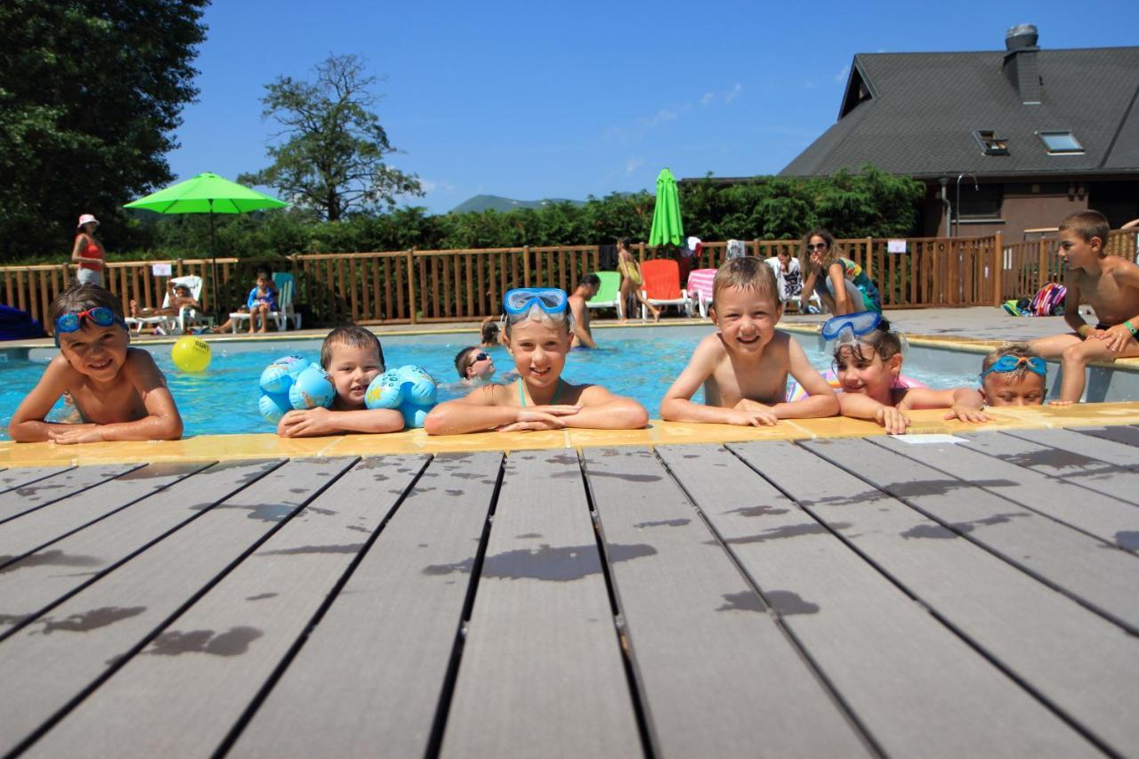 Cabane Lodge Domaine Du Lac Chambon مورول المظهر الخارجي الصورة