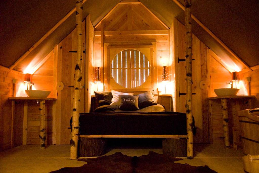 Cabane Lodge Domaine Du Lac Chambon مورول الغرفة الصورة