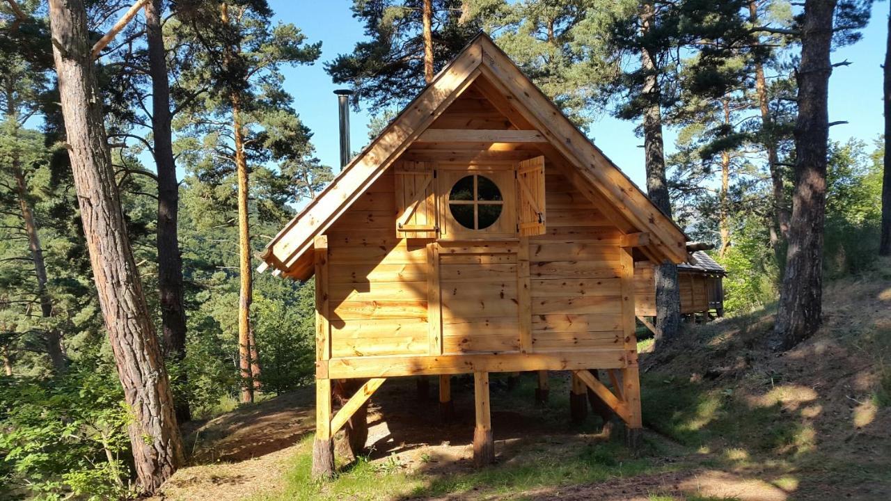 Cabane Lodge Domaine Du Lac Chambon مورول المظهر الخارجي الصورة